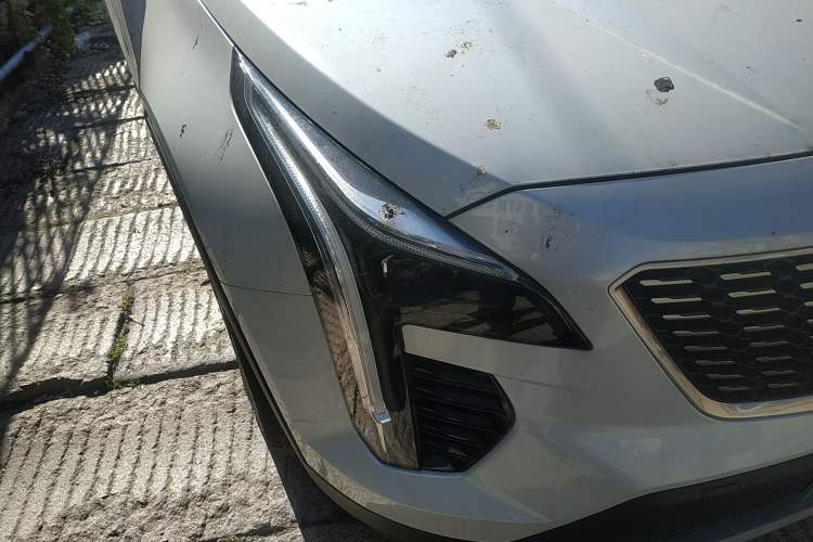 Used Cadillac XT4 2022 28T Two-Wheel-Drive Luxury Version