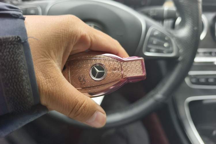 Used Mercedes-Benz C-Class 2016 C 200 L Sport Edition Vehicle Key