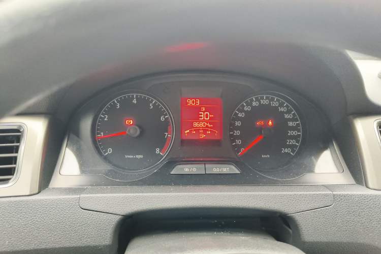 Used Volkswagen Santana 2013 1.6L Manual Comfort Edition Instrument Cluster