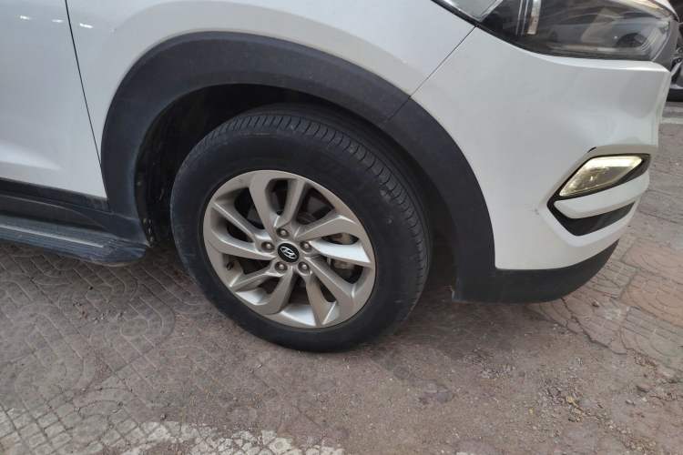 Used Hyundai Tucson 2015 1.6T Dual-Clutch Two-Wheel-Drive Smart Model
