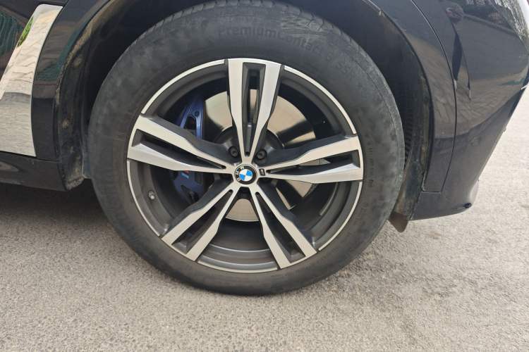 Used BMW X7 2020 xDrive40i Luxury M Sport Package
