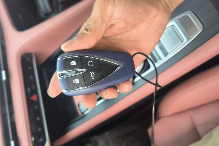 Used CHANGAN CS75 PLUS 2023 3rd Generation 1.5T Automatic Prestige Model
