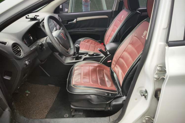 Used Roewe 350 2015 1.5L Manual Luxury Sunroof Edition