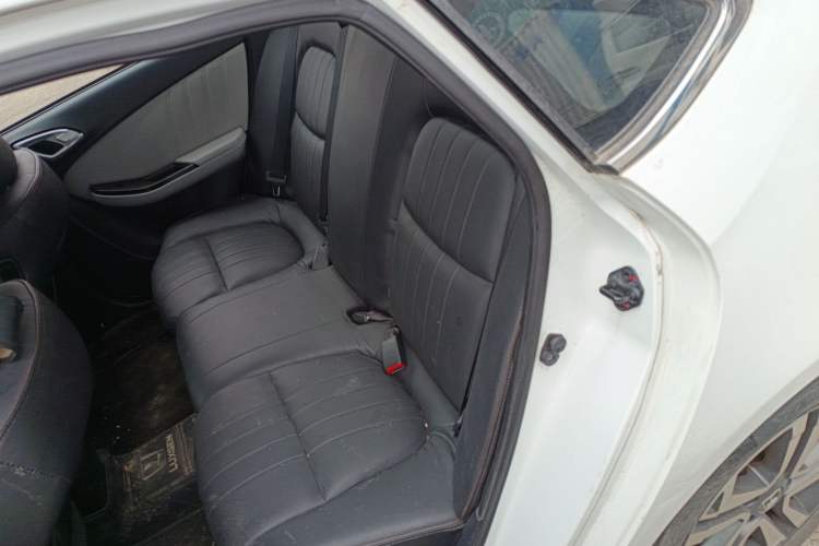 Used Luxgen 5 2015 1.8T Automatic ZhiZun Model
