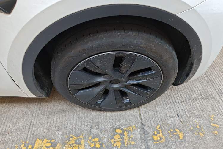 Used Tesla Model Y 2024 Rear-Wheel-Drive Version