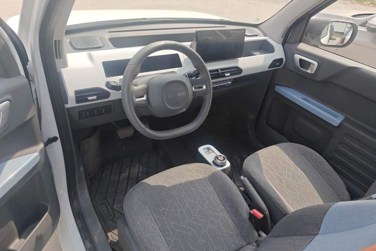 Used Geely Galaxy Panda 2024 Panda Mini 200km Endurance Bear