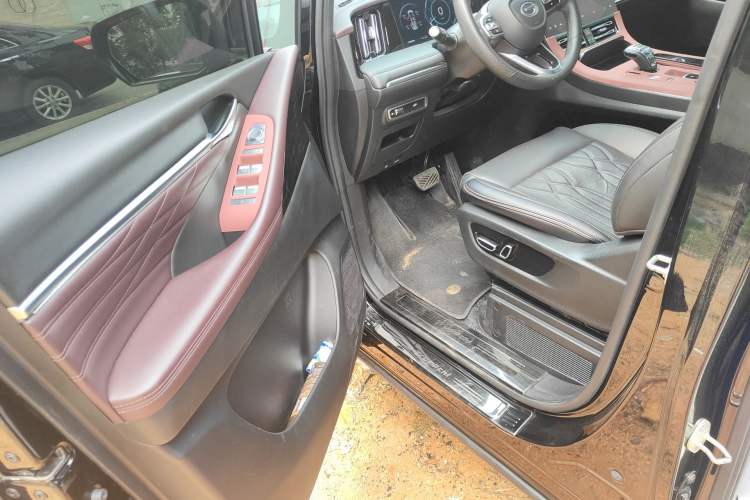 Used GAC Trumpchi M8 2024 Master Series 400T Prestige Edition Driver Seat