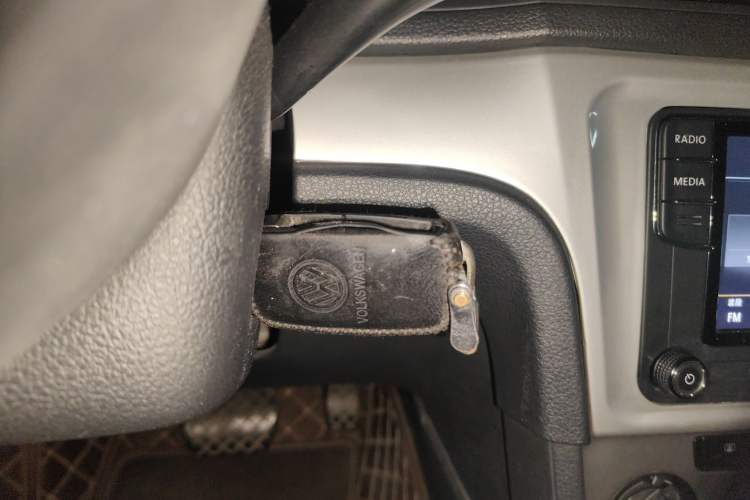 Used Volkswagen Lavida 2013 Revised Classic 1.6L Automatic Fashion Edition
