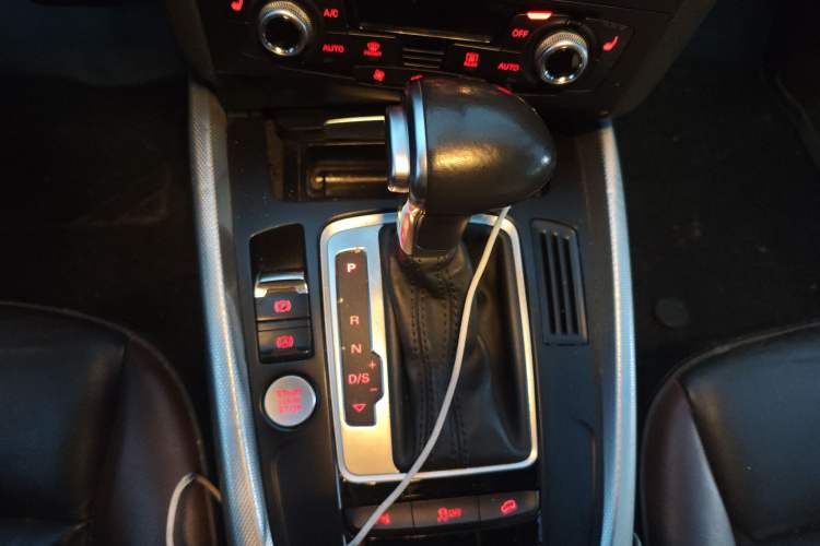 Used Audi Q5 2017 Plus 40 TFSI Technology Model
