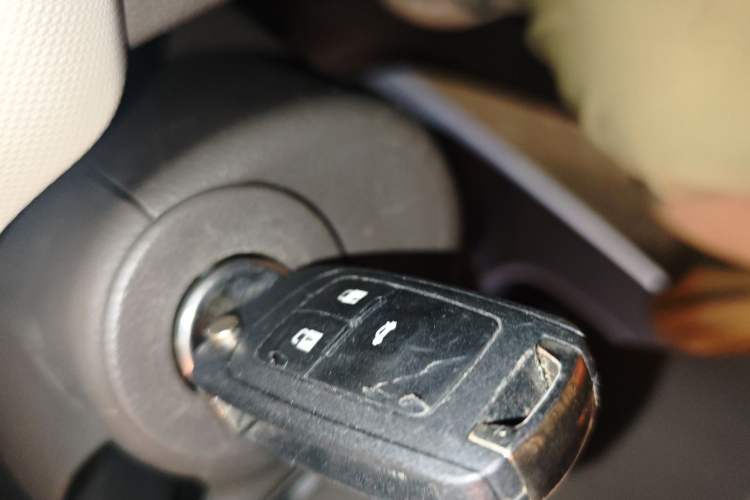 Used Chevrolet Cruze 2015 1.5L Classic SE AT Vehicle Key