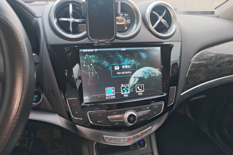 Used BYD Tang New Energy 2015 2.0T Four-Wheel-Drive Flagship Model Audio And AC Panel