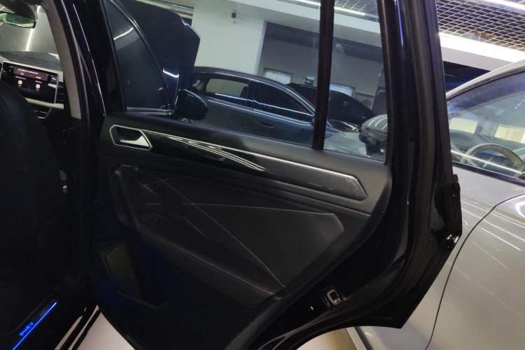 Used Volkswagen Tiguan L New Energy 2023 430 PHEV Plug-in Hybrid Prestige Edition