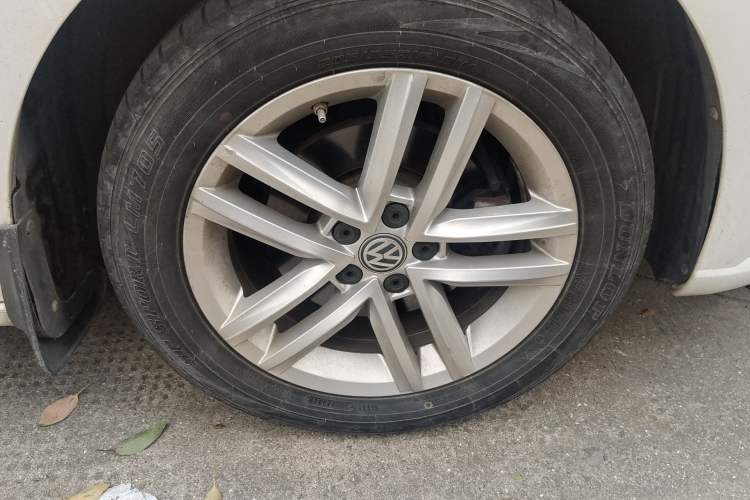 Used Volkswagen Gran Lavida 2015 1.6L Automatic Comfort Edition