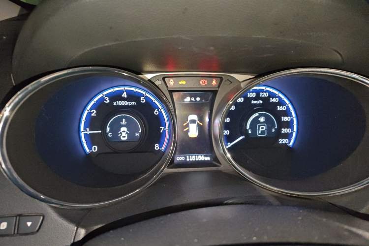 Used Hyundai ix35 2013 2.0L Automatic Two-Wheel Drive Leading GLX China IV Standard Instrument Cluster