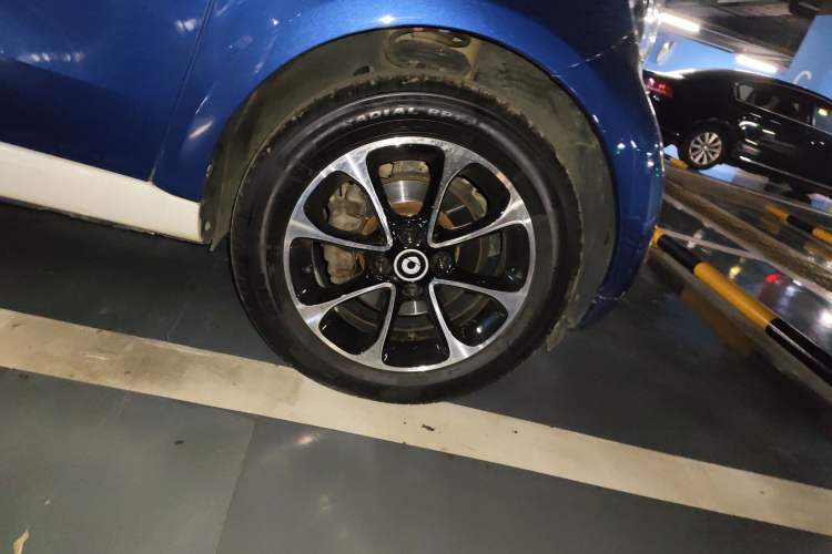 Used smart fortwo 2015 1.0L 52 kW Hardtop Passion Edition
