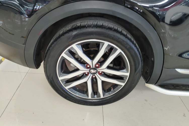 Used Bestune T99 2020 20TD Automatic Premium Edition Right Rear Wheel Hub