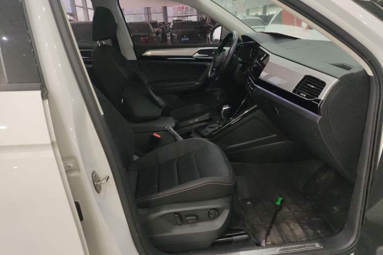 Used Volkswagen Tayron 2022 330TSI Two-Wheel Drive Luxury Smart Connectivity Version