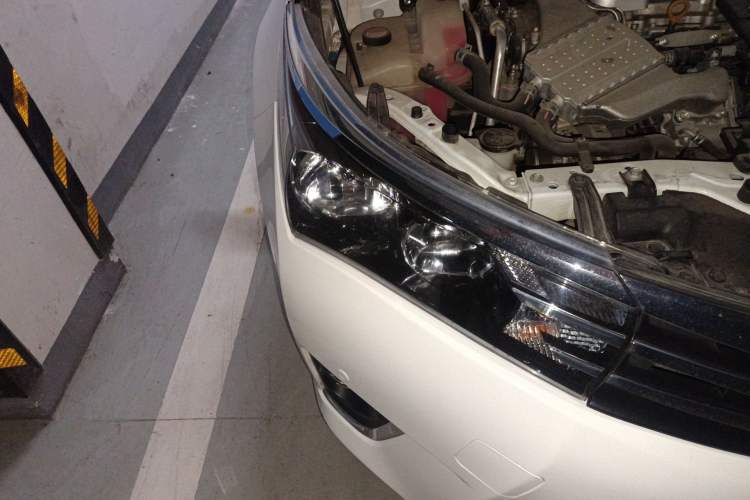 Used Toyota Corolla 2017 1.2T CVT GL-i Right Front Headlight