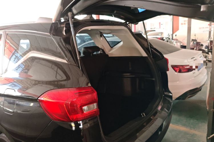 Used Haval M6 2019 1.5T DCT Two-Wheel Drive Elite Version China V Standard