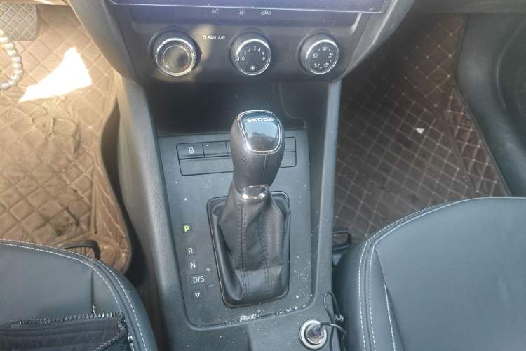 Used Skoda Octavia 2017 Classic Model 1.6L Automatic Standard Edition
