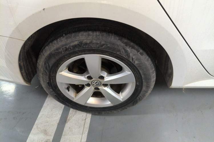 Used Volkswagen Lavida 2019 Lavida Start 1.5L Manual Fashion Edition China VI Standard Right Rear Wheel Hub