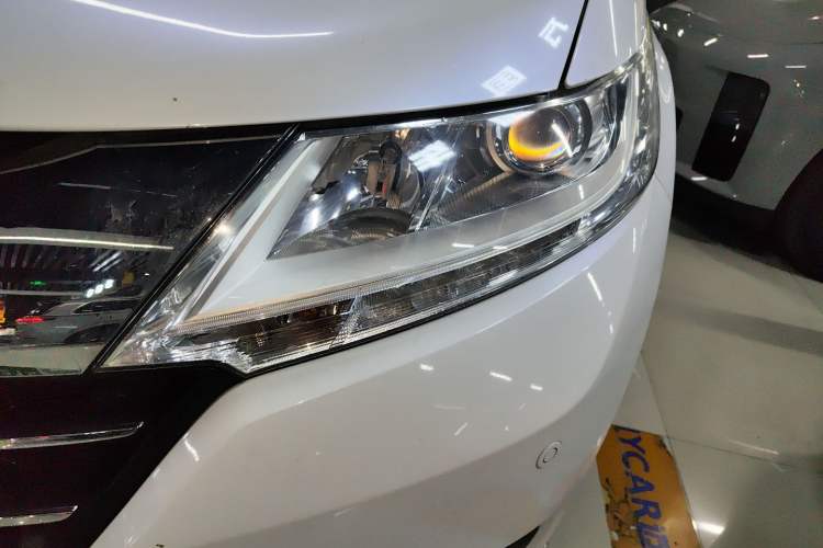 Used Honda Odyssey 2017 2.4L Luxury Edition Left Front Headlight
