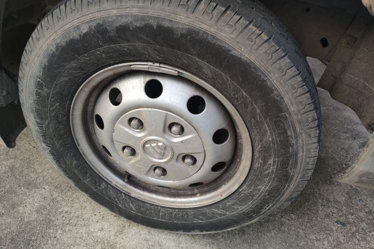 Used Foton Toano 2023 2.0T Automatic Urban Edition Multi-Function Short Wheelbase Low Roof Rear Single Tire – Available in 5/6/9-Seater Configurations