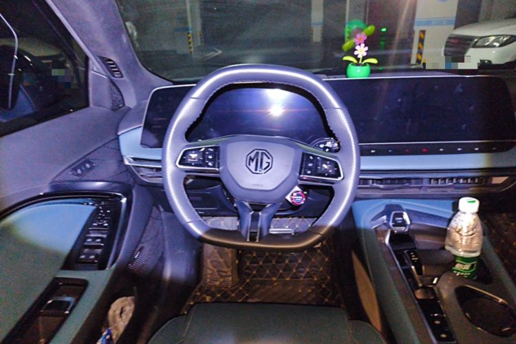 Used MG 7 2023 2.0T Automatic Hunter Luxury Edition
