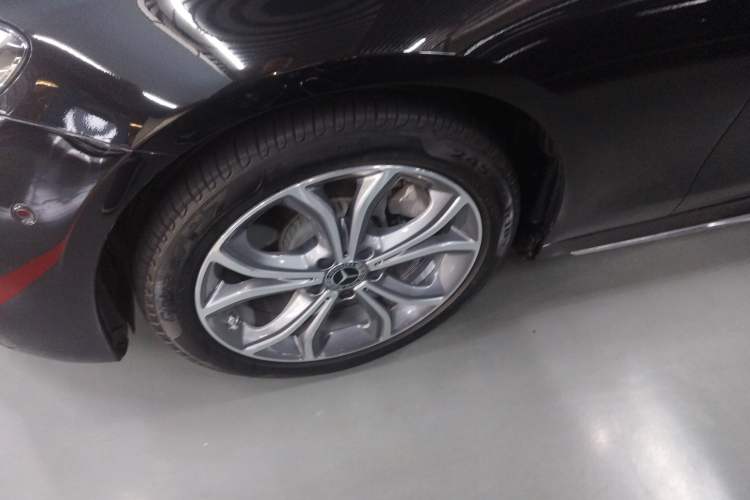 Used Mercedes-Benz E-Class 2021 E 300 L Sporty and Stylish Model