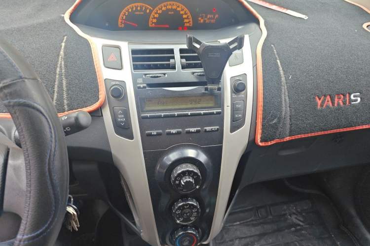 Used Toyota Yaris 2011 1.6E Automatic Charm Edition
