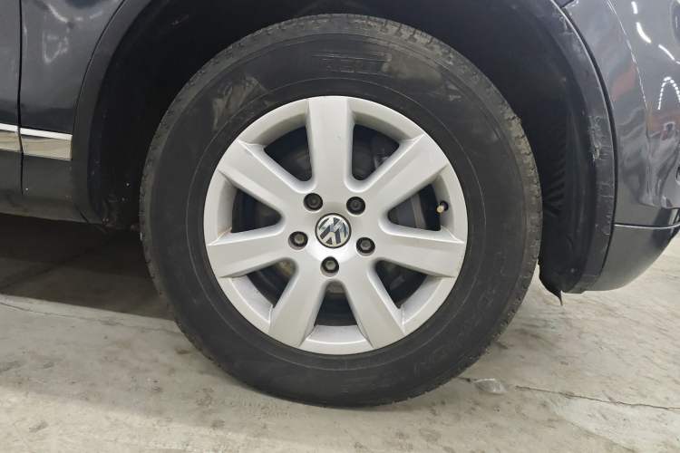 Used Volkswagen Touareg 2011 3.0 TSI Standard Version
