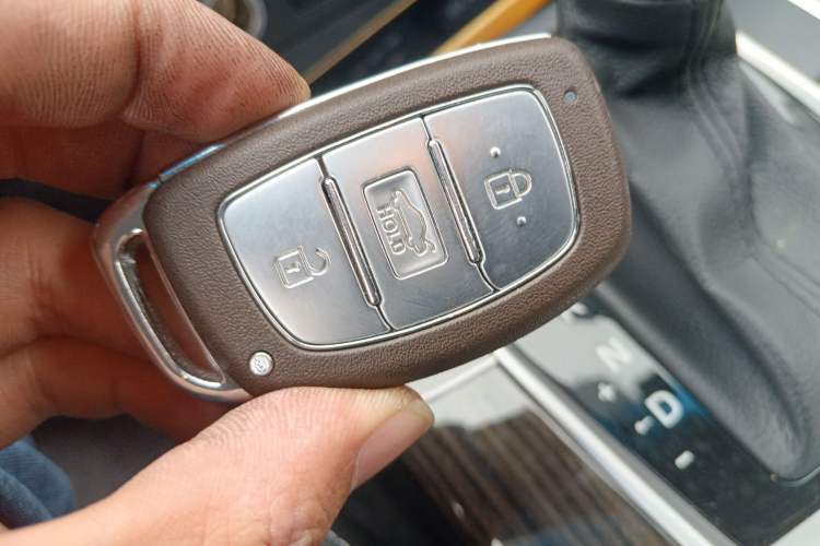 Used Hyundai Mistra 2016 1.6T Automatic Smart GLS
