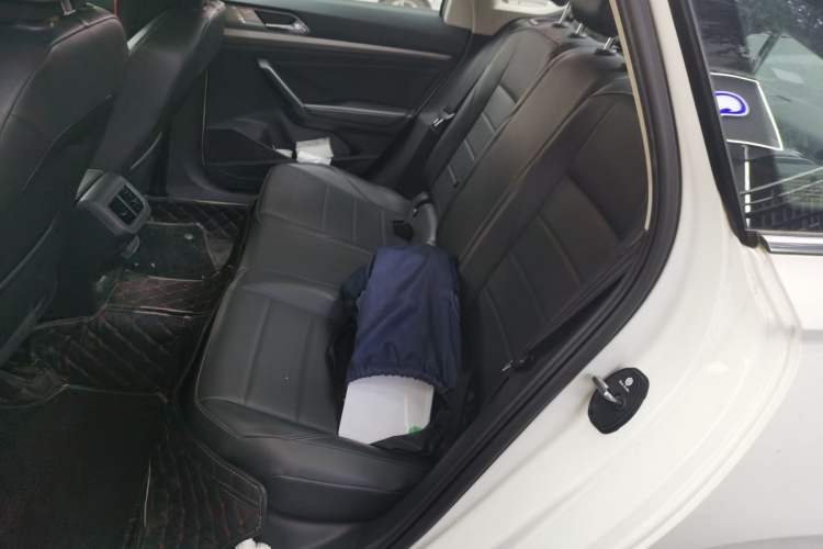 Used Volkswagen Lavida 2019 1.5L Automatic Comfort Edition China VI Standard Left Rear Seat