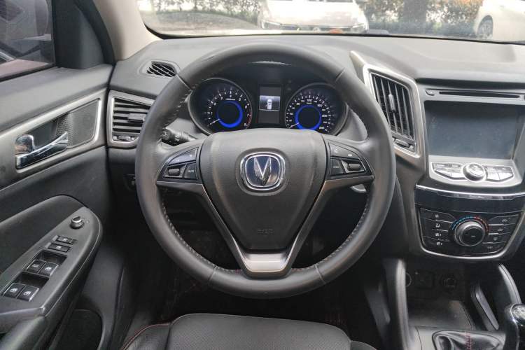 Used Changan CS75 2014 2.0L Manual Luxury Version China IV Standard