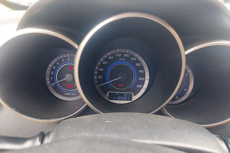 Used CHANGAN Eado 2015 1.6L Manual Luxury Model China V Standard
