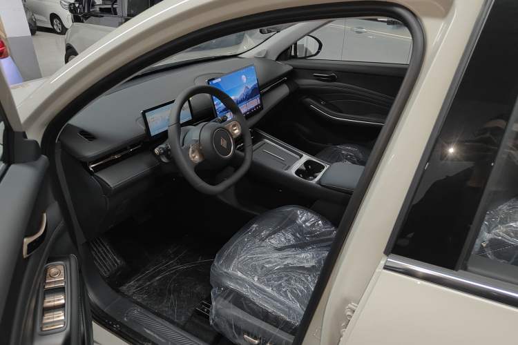 Used Baojun Yunhai 2026 Model 500km Pure Electric Standard Edition
