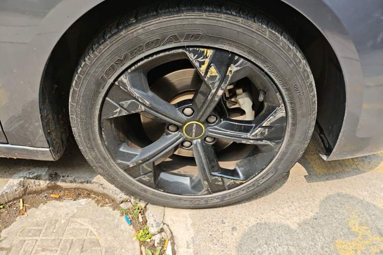 Used Roewe i6 MAX New Energy 2020 1.5T PHEV Cool & Stylish Skyroof Edition Right Front Wheel Hub