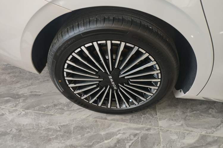 Used Roewe M7 DMH 2025 Model 160km Premium Version
