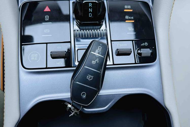 Used BYD Song PLUS New Energy 2024 HONOR Edition DM-i 110km Flagship Model
