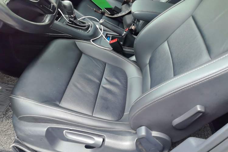 Used Volkswagen Sagitar 2018 1.6L Automatic Comfort Model Left Front Seat