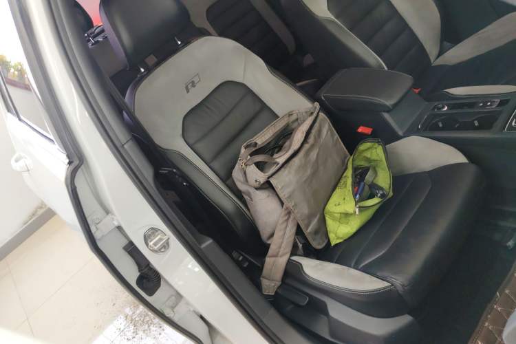 Used Volkswagen Golf 2016 1.4TSI Automatic R-Line