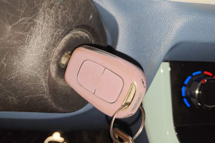 Used Dongfeng NAMMI BOX 2022 Chasing Wind Edition 351 km Advanced Model Vehicle Key