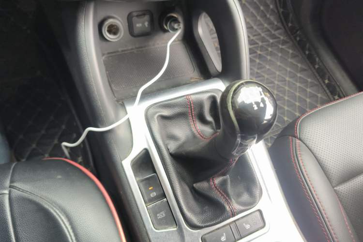 Used CHANGAN CS75 2014 2.0L Manual Leading Model China V Standard
