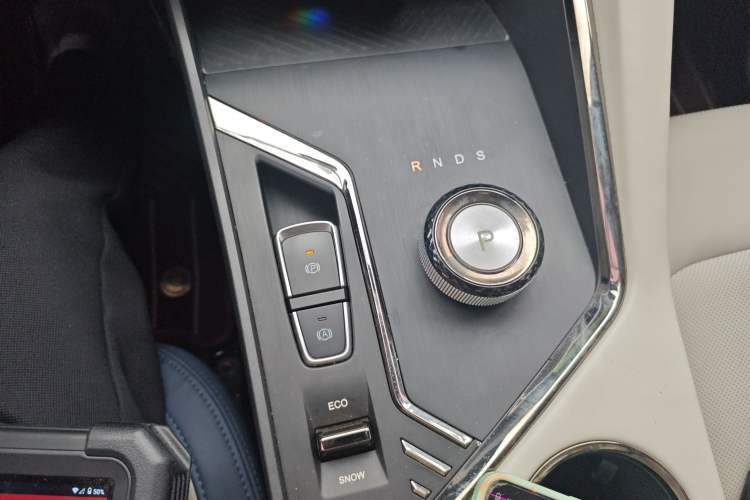 Used SOL X8 PLUS 2023 1.5 TGDI DCT Smart Home Edition 7-Seater