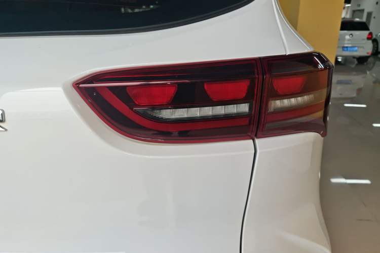 Used JETOUR X70 2023 1.5T DCT Beyond PRO+ Edition 5-Seater
