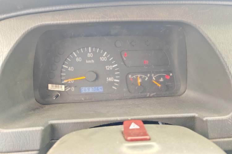 Used Dongfeng Xiaokang K07II 2013 1.0L Base Version Instrument Cluster