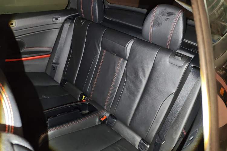 Used BMW 4 Series 2014 420i Convertible Sports Design Package Left Rear Seat