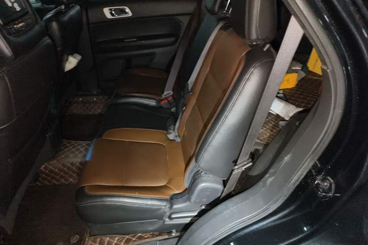 Used Ford Explorer 2013 3.5L Deluxe Model Left Rear Seat