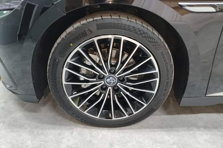 Used BYD Han 2025 DM-i Intelligent Driving Edition 125KM LiDAR Flagship Model Exterior 4