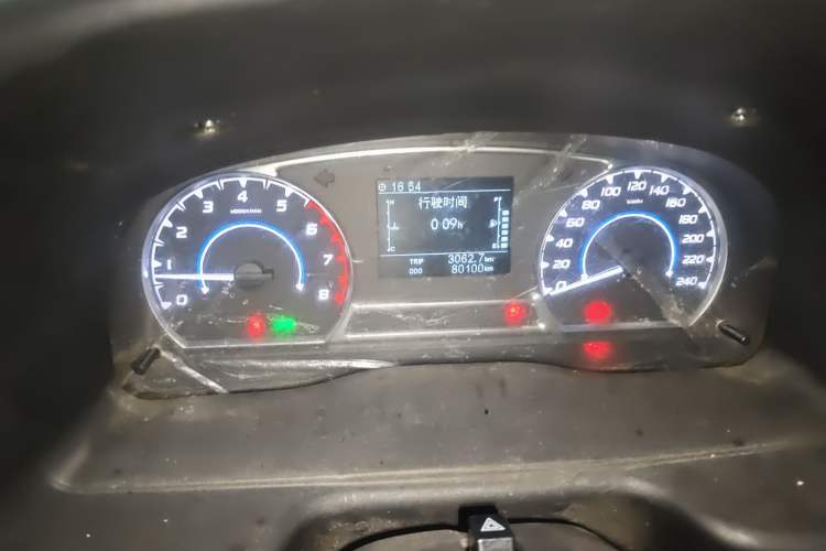 Used JMC Transit 2019 2.8T Commercial Version Long Wheelbase Mid-Roof 6-Seater Rear Single Tire China VI Emission Standard – JX493
